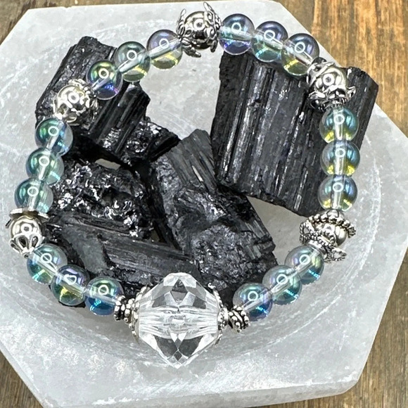Aura Quartz beaded bracelet/problem solving/Capricorn/ - Picture 1 of 4